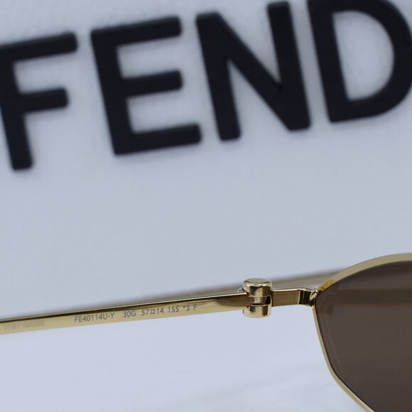 Final Price! Fendi FE40114U-Y 30G Sunglasses - Picture 8 of 11